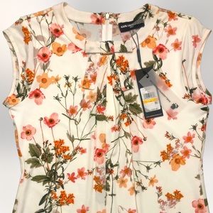 Karl Lagerfeld PARIS 🌷🪷Beautiful Floral Sleeveless and Bow Neckline Blouse